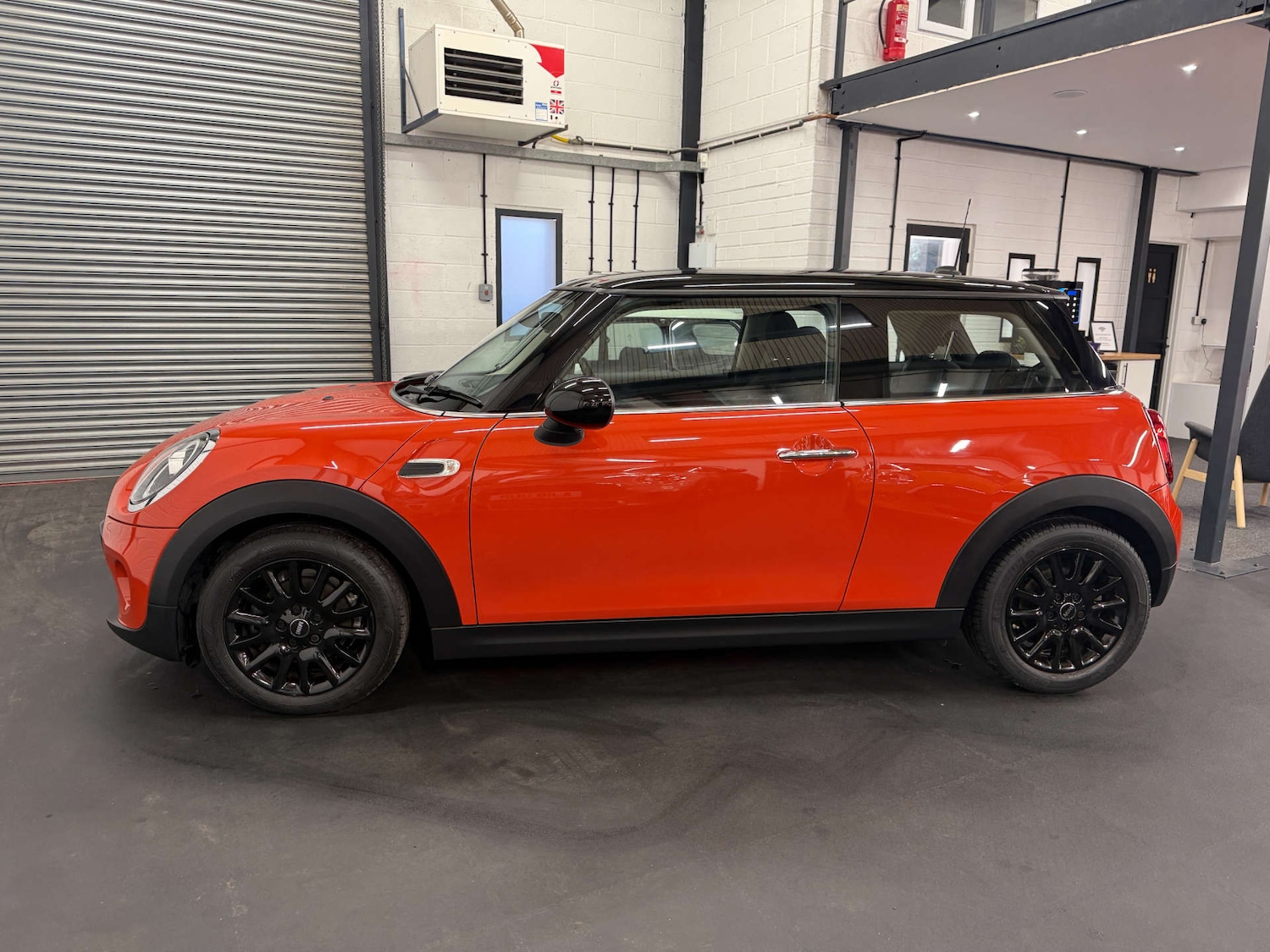 Used MINI Hatch 2018 for sale - 77055551: Photo 8