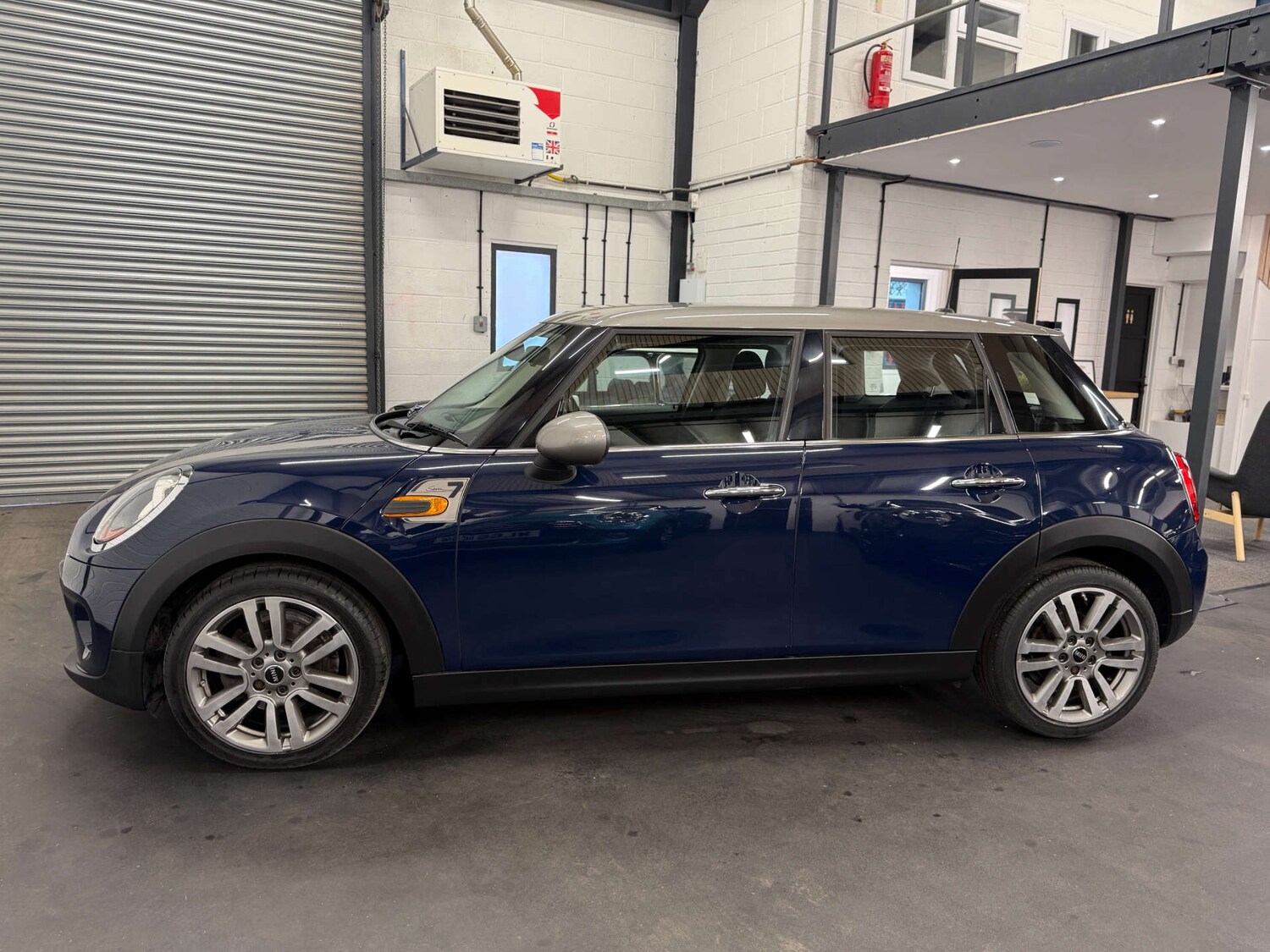 Used MINI Hatch 2017 for sale - 78105684: Photo 8