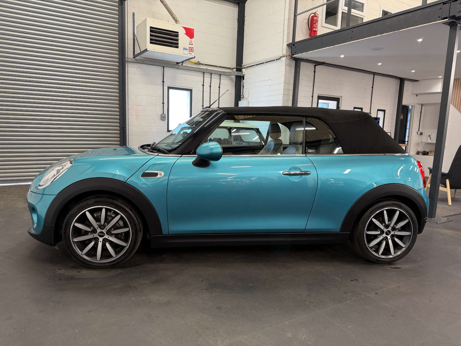 Used MINI Convertible 2016 for sale - 78105671: Photo 10