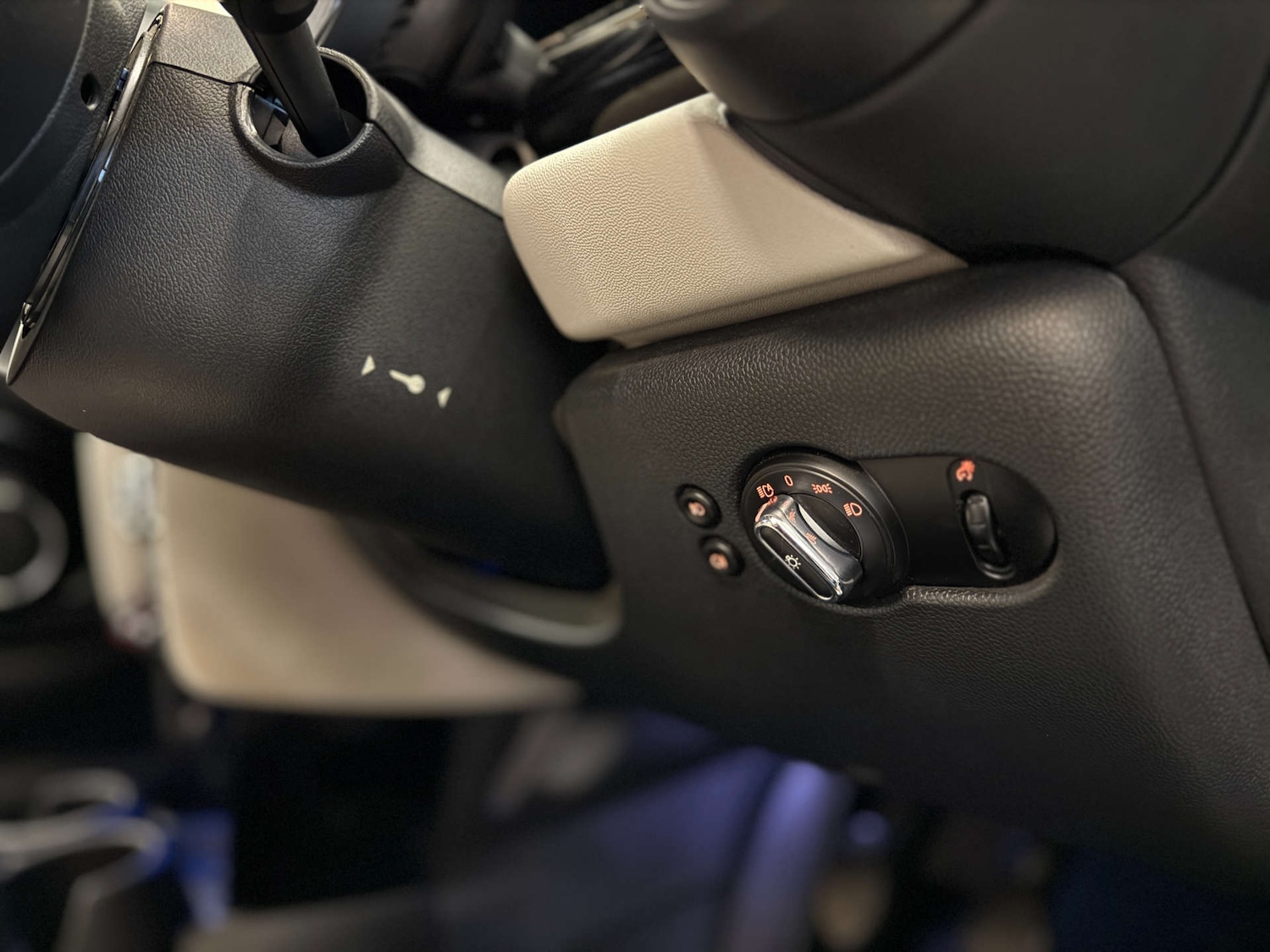 Used MINI Convertible 2016 for sale - 78105671: Photo 19