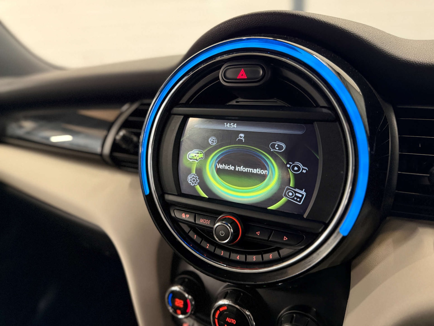 Used MINI Convertible 2016 for sale - 78105671: Photo 22