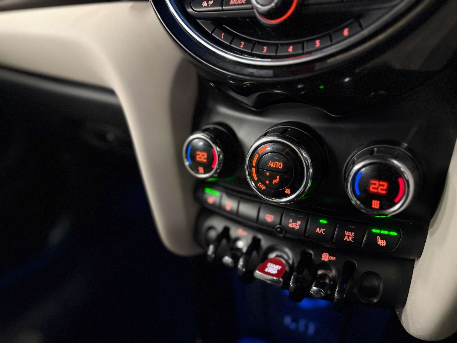 Used MINI Convertible 2016 for sale - 78105671: Photo 25