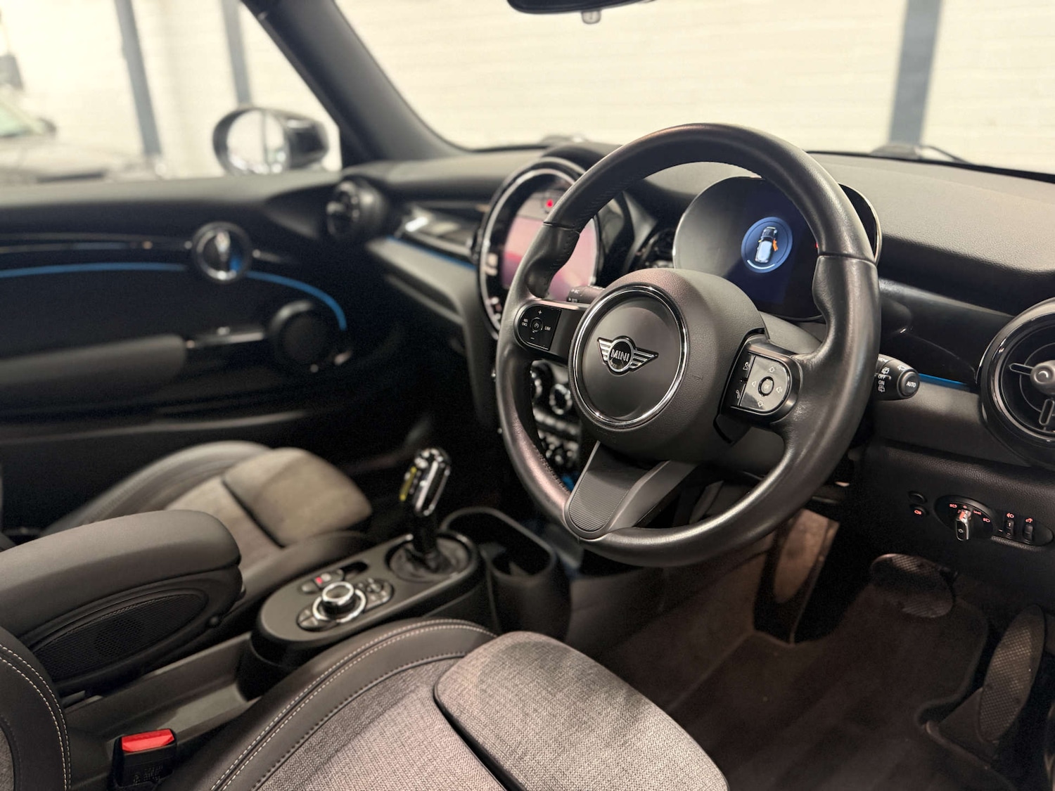 Used MINI Hatch 2021 for sale - 76957251: Photo 4