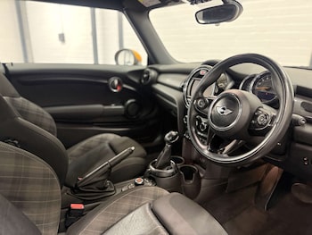 Used MINI Convertible 2016 for sale - 76783105: Photo