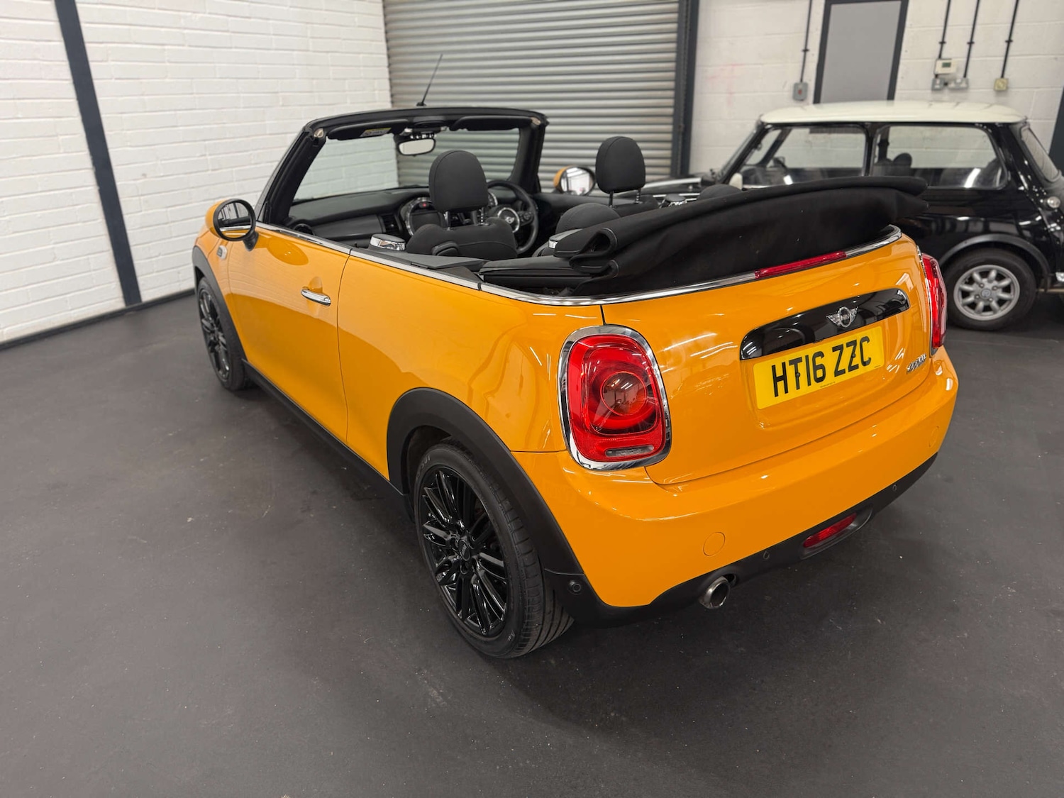 Used MINI Convertible 2016 for sale - 76783105: Photo 8