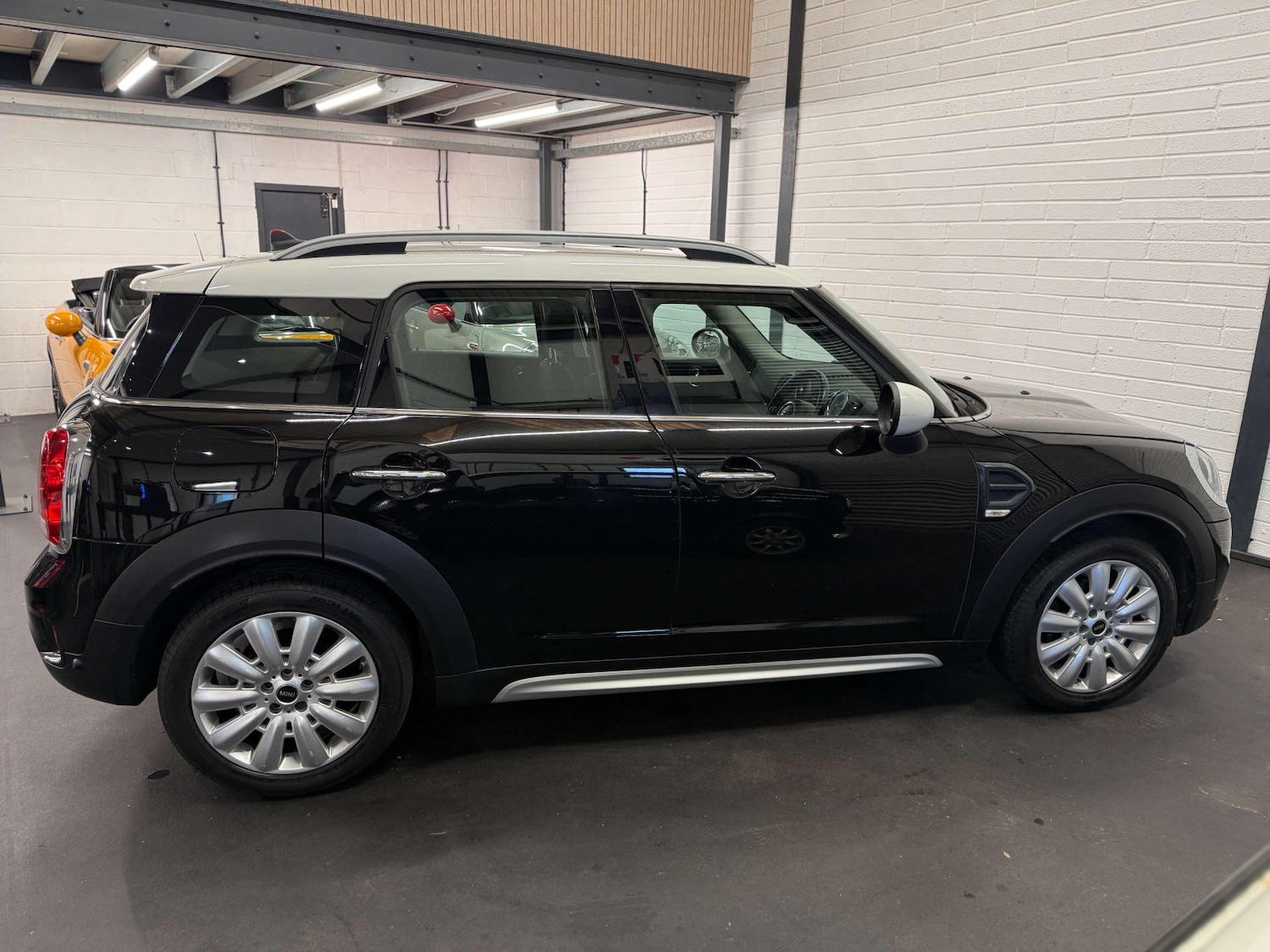 Used MINI Countryman 2018 for sale - 76957252: Photo 12