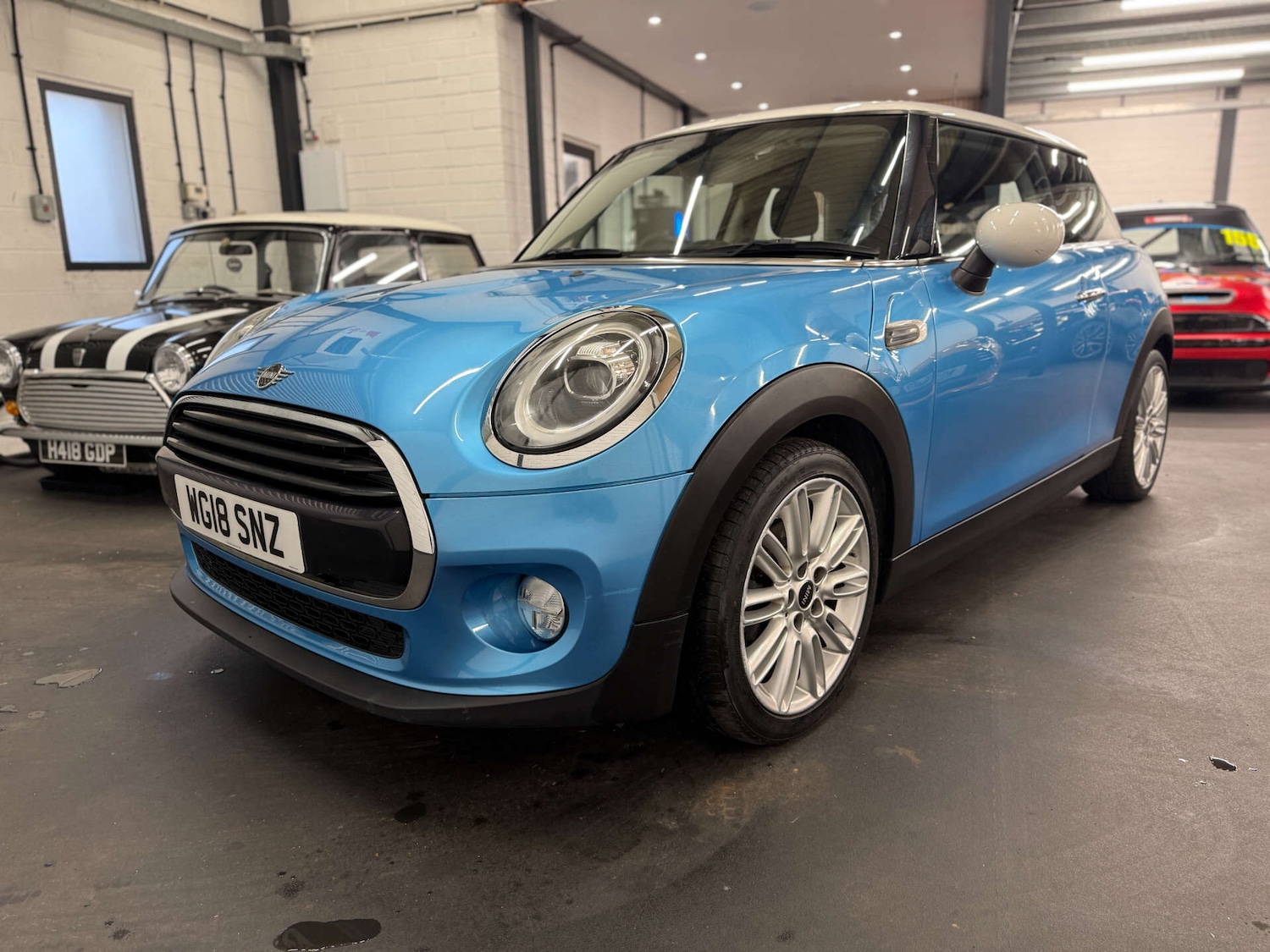 Used MINI Hatch 2018 for sale - 76783162: Photo 2