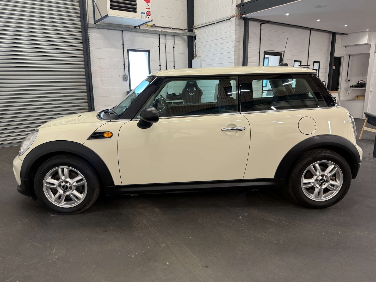 Used MINI Hatch 2011 for sale - 77272706: Photo 10