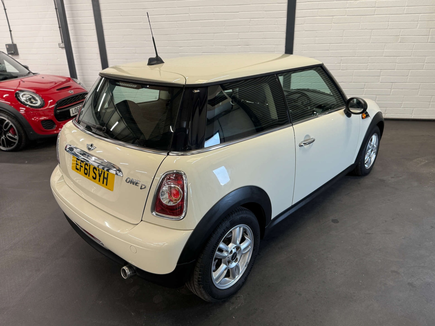 Used MINI Hatch 2011 for sale - 77272706: Photo 3