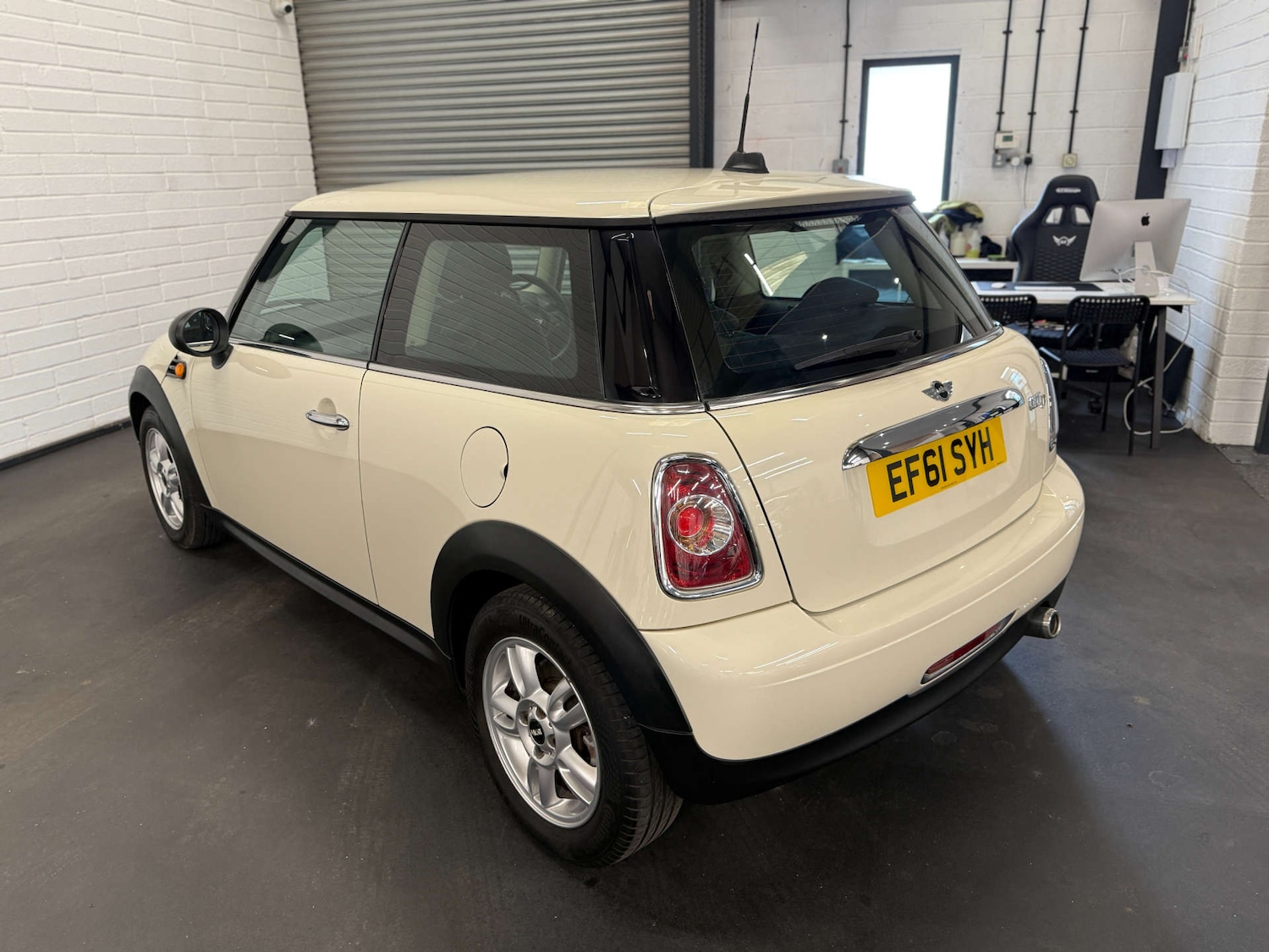Used MINI Hatch 2011 for sale - 77272706: Photo 8