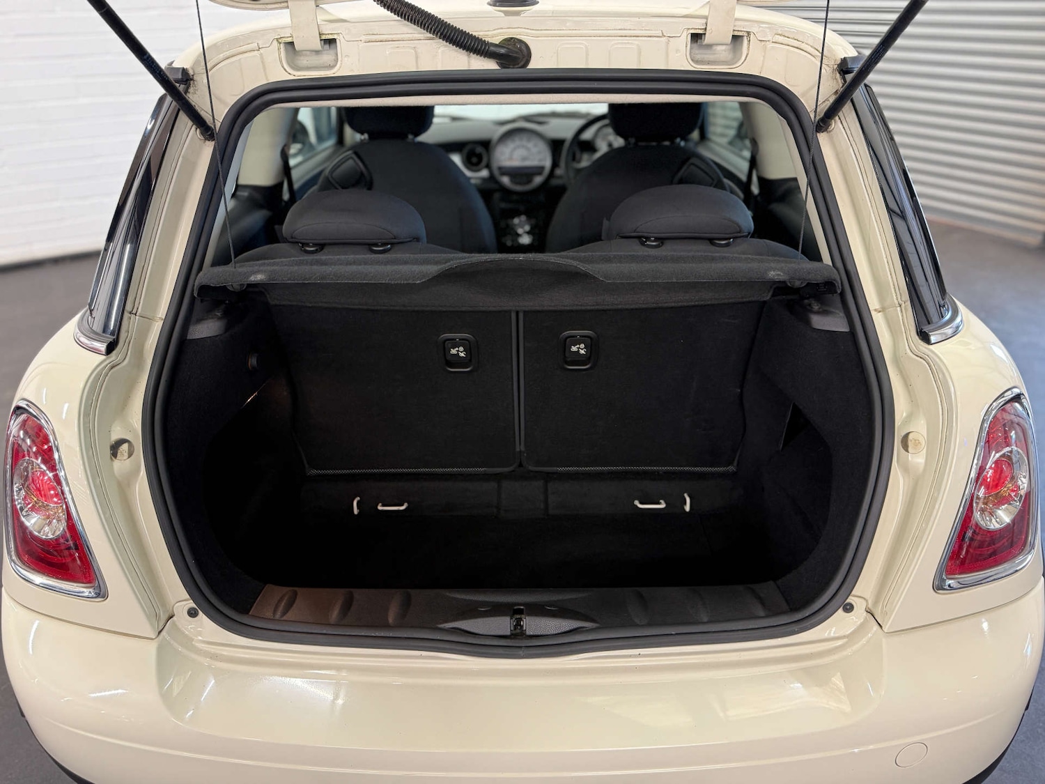 Used MINI Hatch 2011 for sale - 77310961: Photo 13