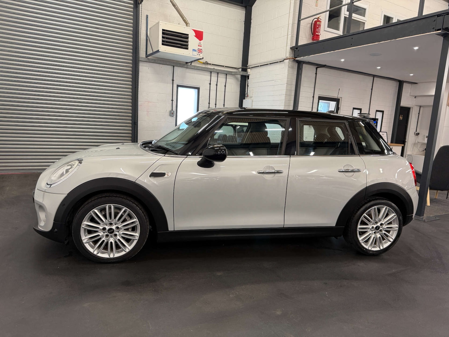 Used MINI Hatch 2016 for sale - 77797692: Photo 8