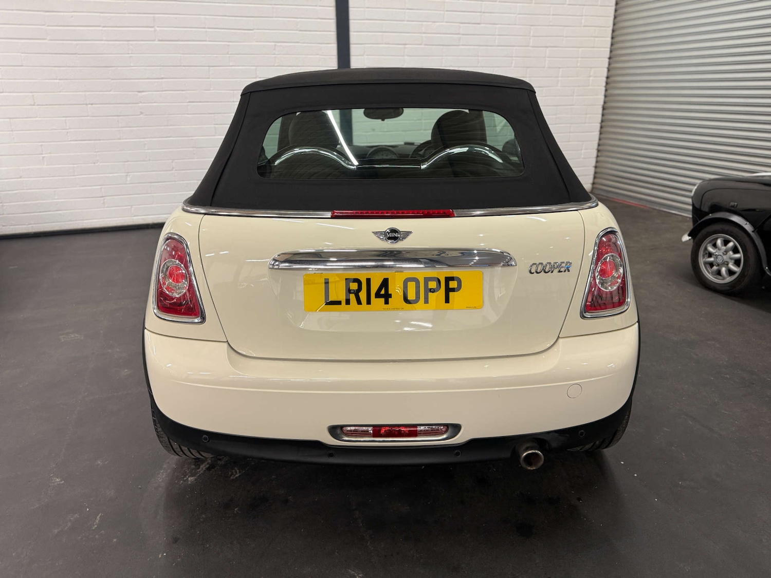 Used MINI Convertible 2014 for sale - 77720461: Photo 12