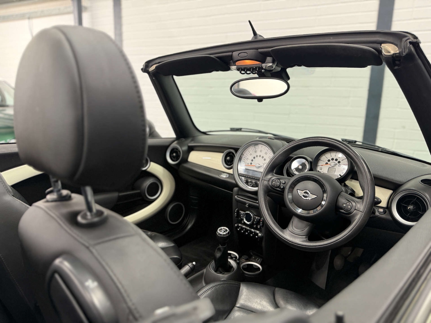 Used MINI Convertible 2014 for sale - 77720461: Photo 14