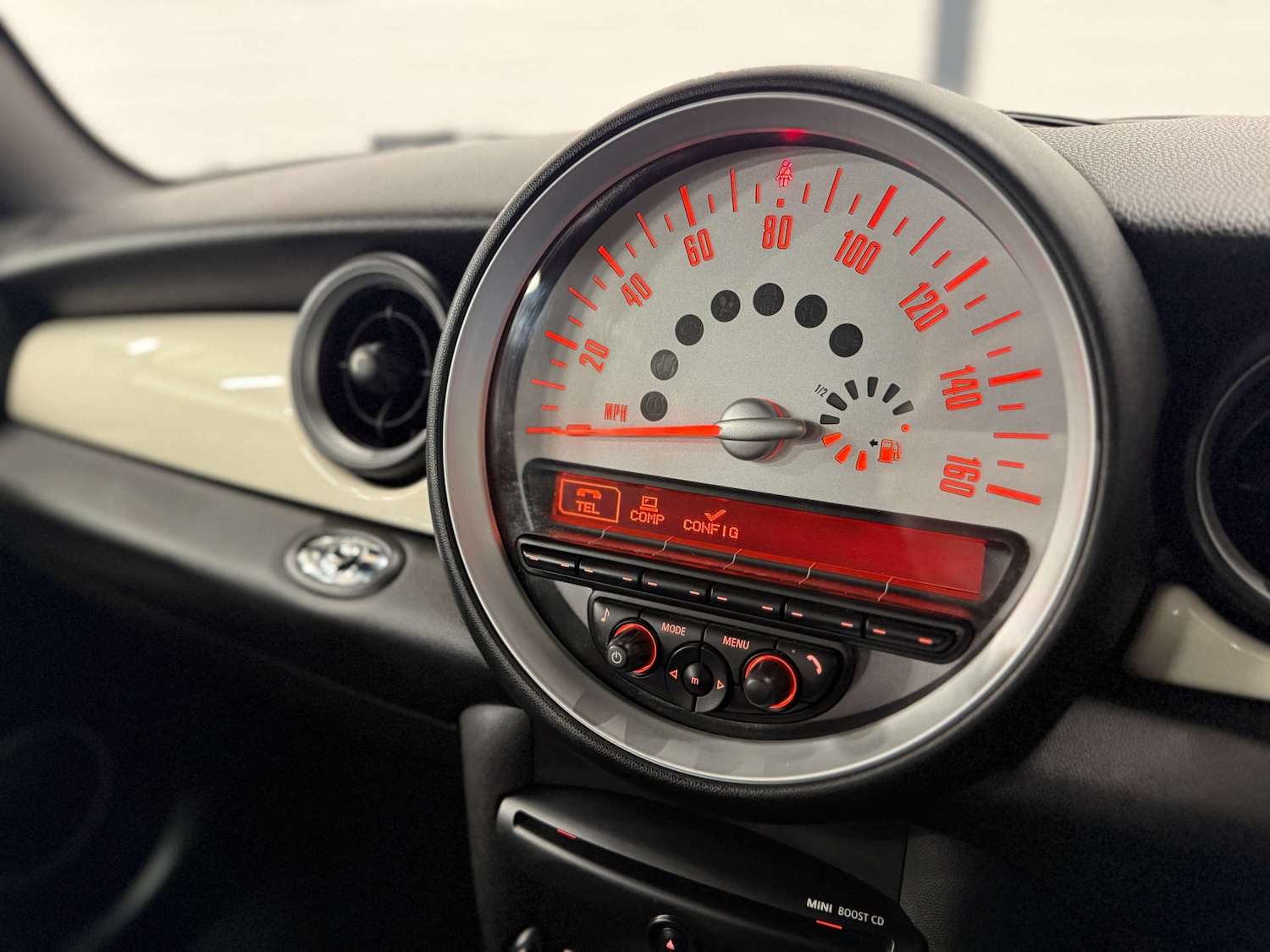 Used MINI Convertible 2014 for sale - 77720461: Photo 19