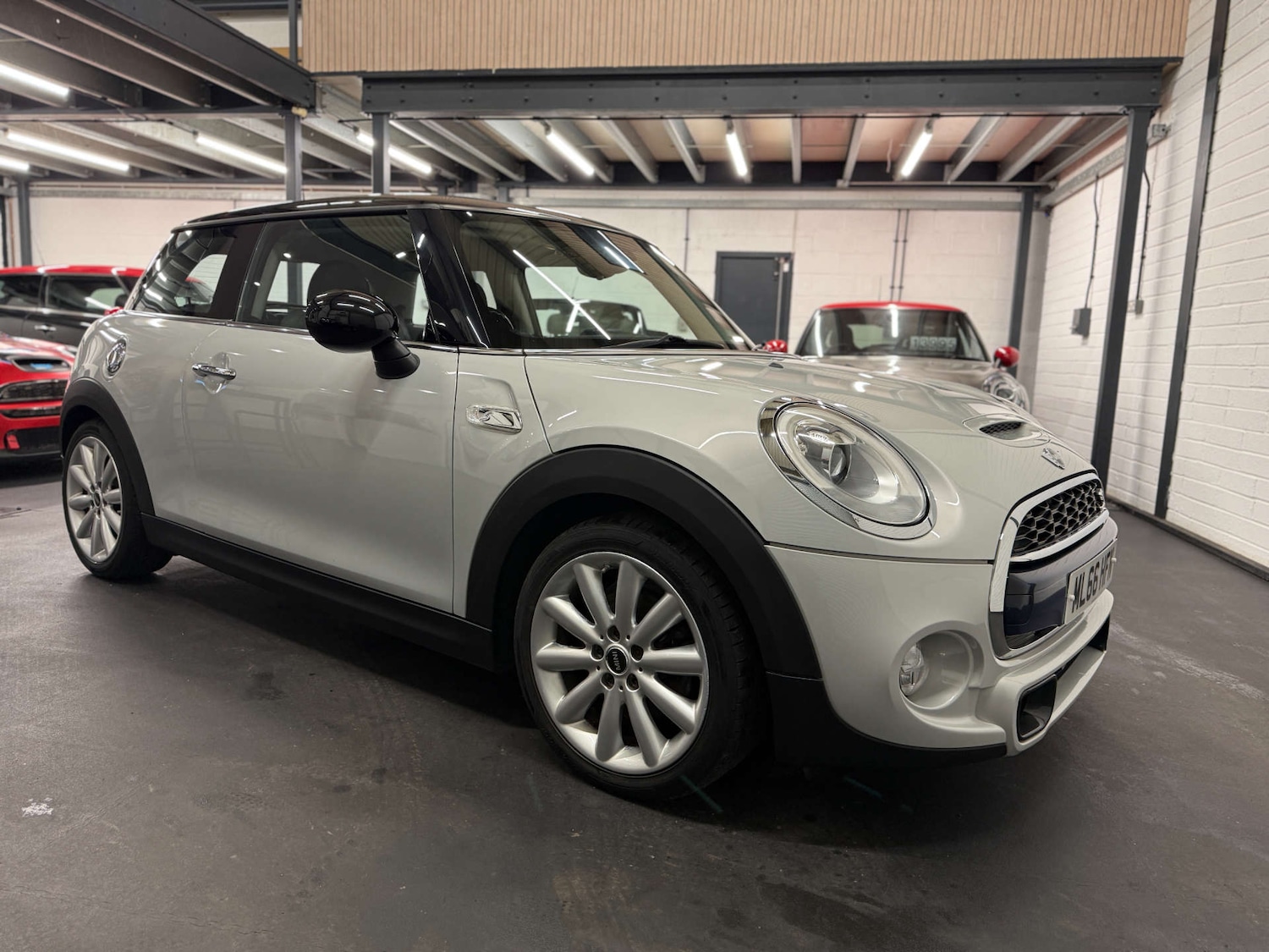 Used MINI Hatch 2016 for sale - 76957253: Photo 1