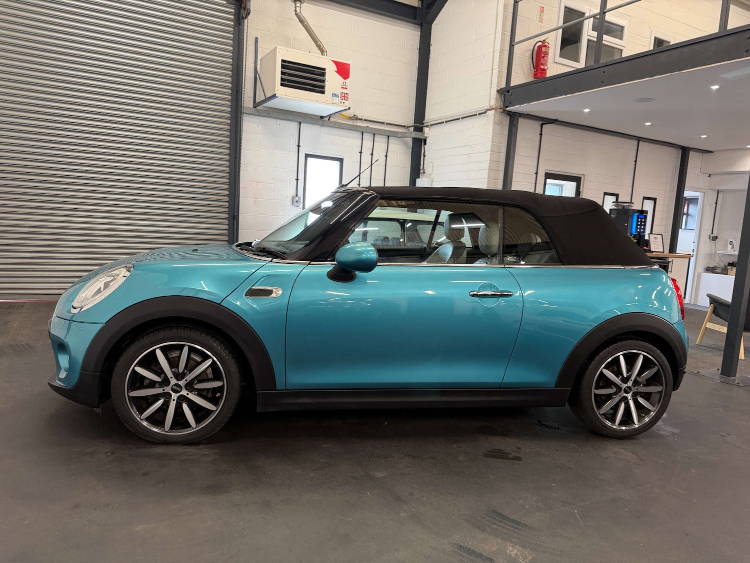 Used MINI Convertible 2016 for sale - 77797708: Photo 11