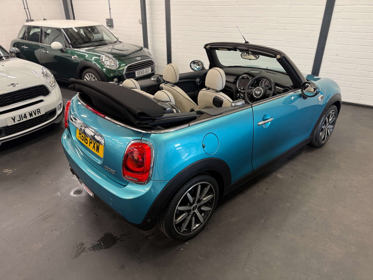 Used MINI Convertible 2016 for sale - 77797708: Photo 2
