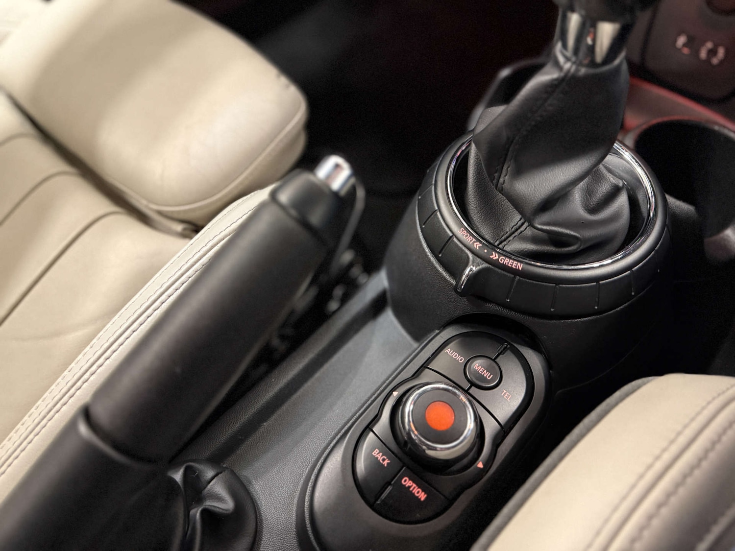 Used MINI Convertible 2016 for sale - 77797708: Photo 26