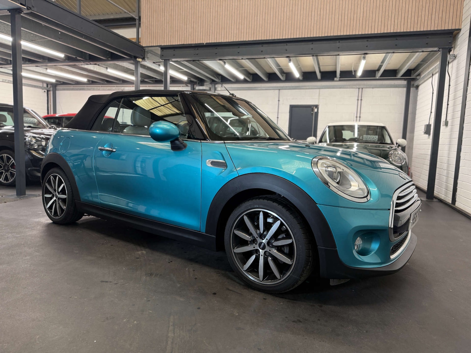Used MINI Convertible 2016 for sale - 77797708: Photo 6