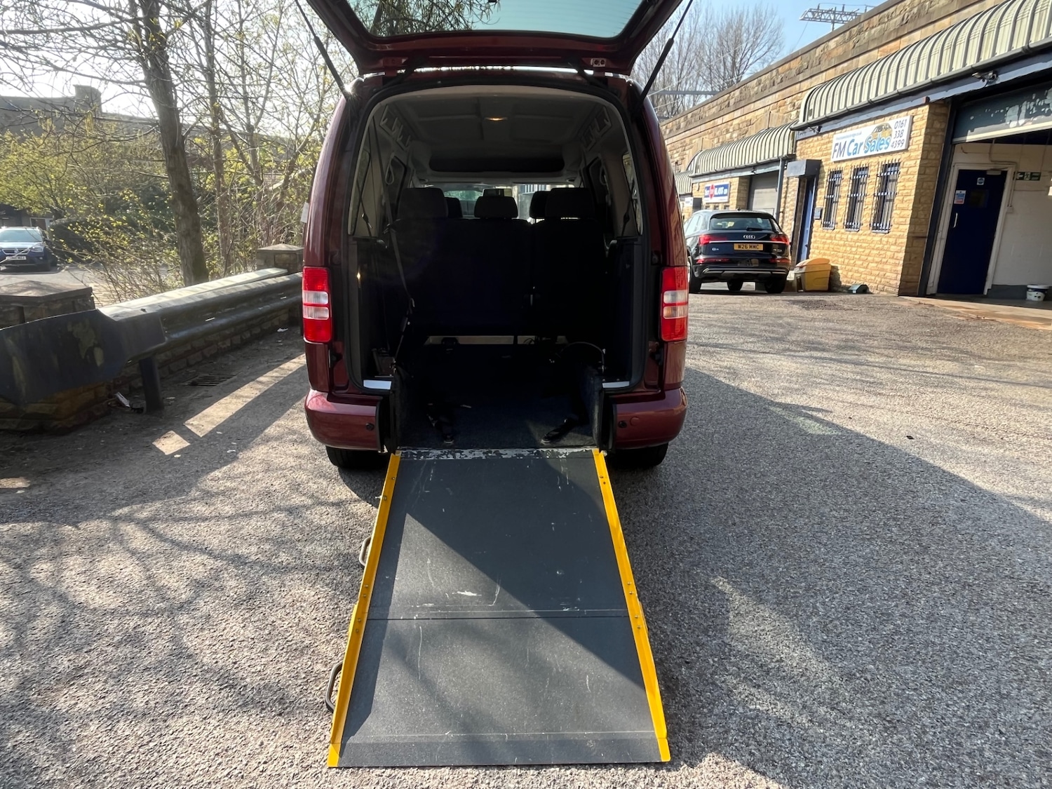 Used Volkswagen Caddy Maxi Life 2015 for sale - 77975679: Photo 10