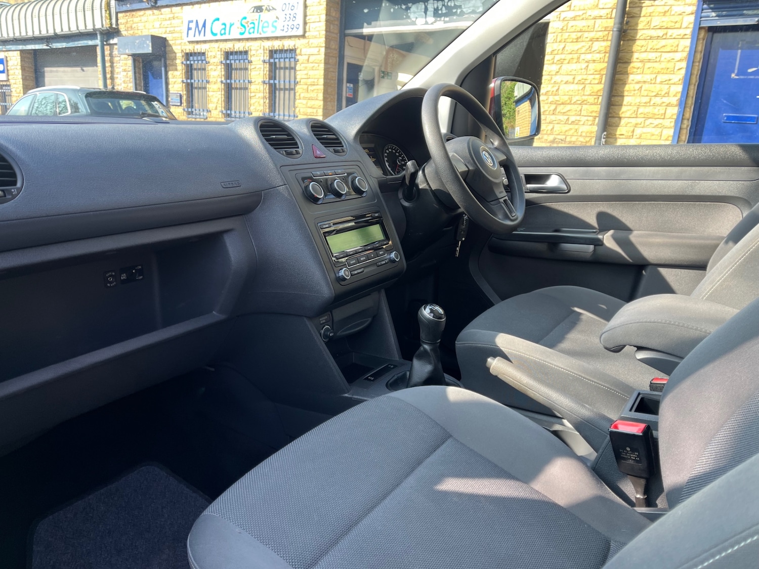 Used Volkswagen Caddy Maxi Life 2015 for sale - 77975679: Photo 12