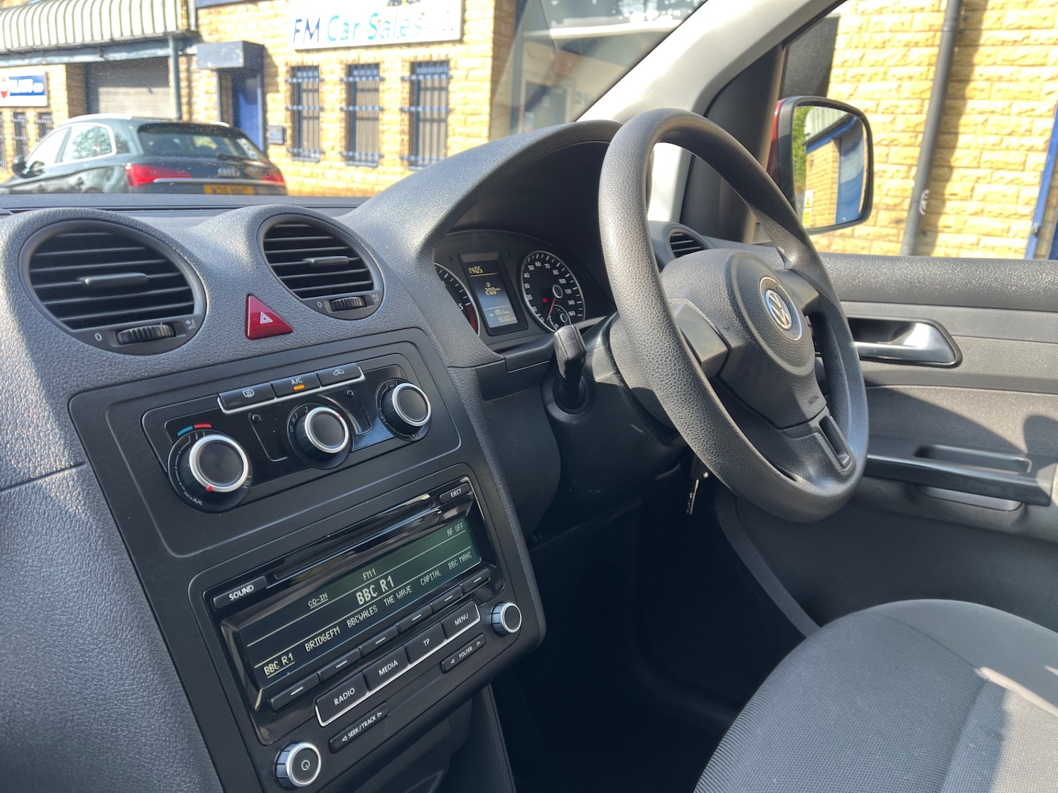 Used Volkswagen Caddy Maxi Life 2015 for sale - 77975679: Photo 13