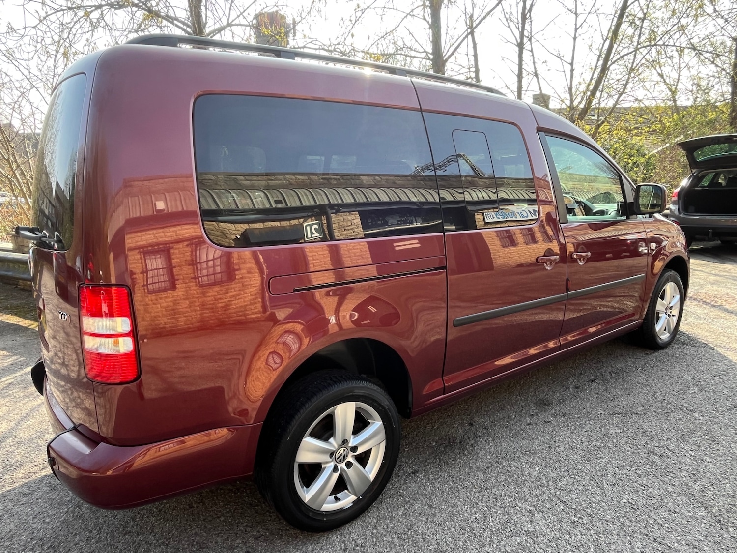 Used Volkswagen Caddy Maxi Life 2015 for sale - 77975679: Photo 15