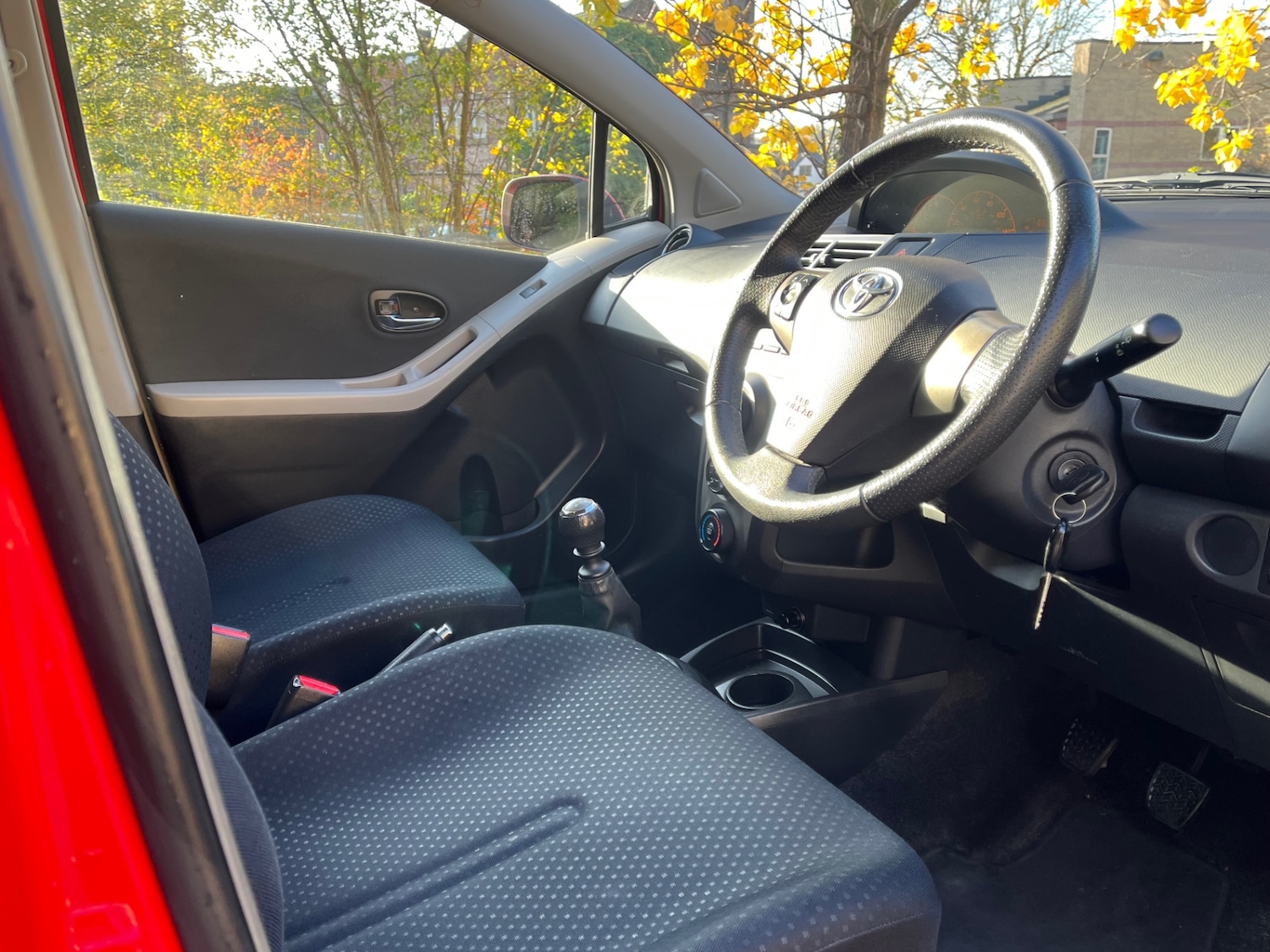 Used Toyota Yaris 2010 for sale - 76493842: Photo 7