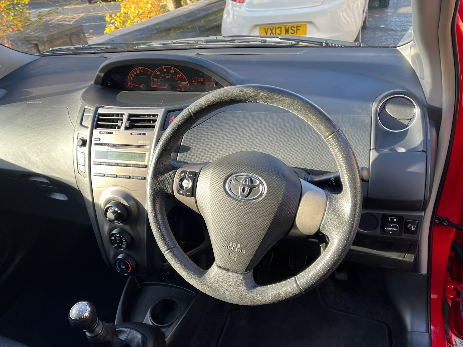 Used Toyota Yaris 2010 for sale - 76493842: Photo 8