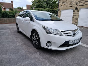 Used Toyota Avensis 2015 for sale - 79663869: Photo
