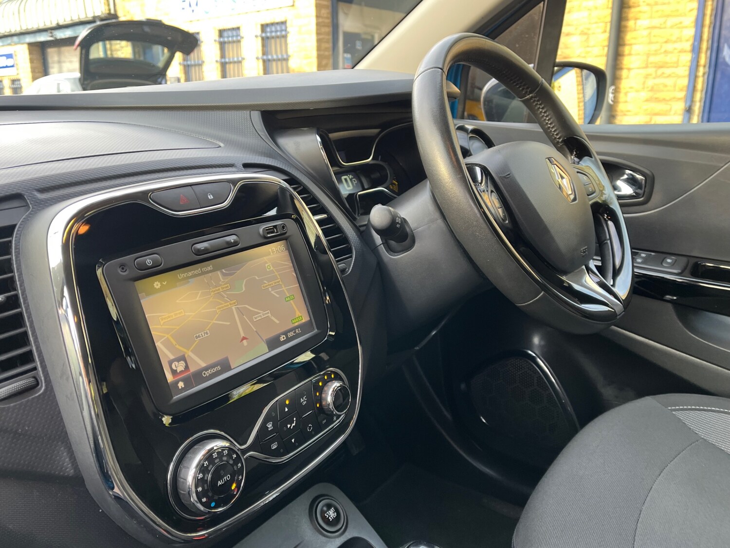 Used Renault Captur 2015 for sale - 77161231: Photo 14