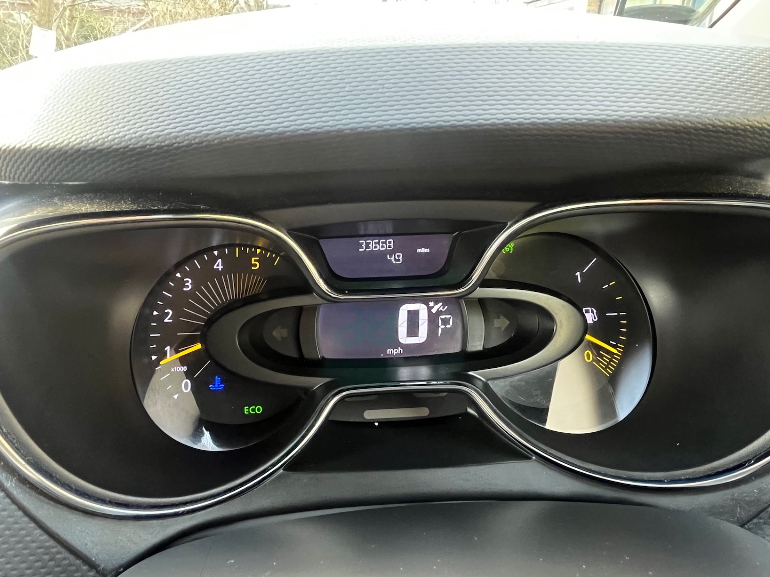 Used Renault Captur 2015 for sale - 77161231: Photo 19