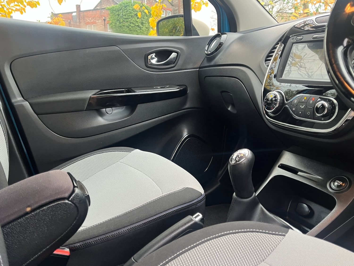 Used Renault Captur 2014 for sale - 76493809: Photo 10