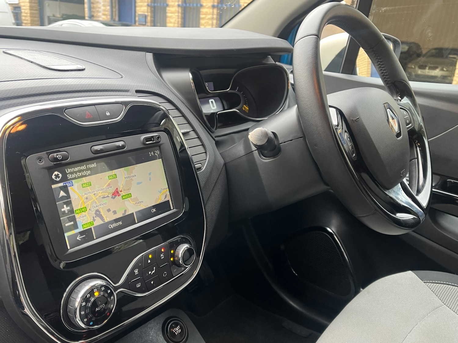 Used Renault Captur 2014 for sale - 76493809: Photo 13