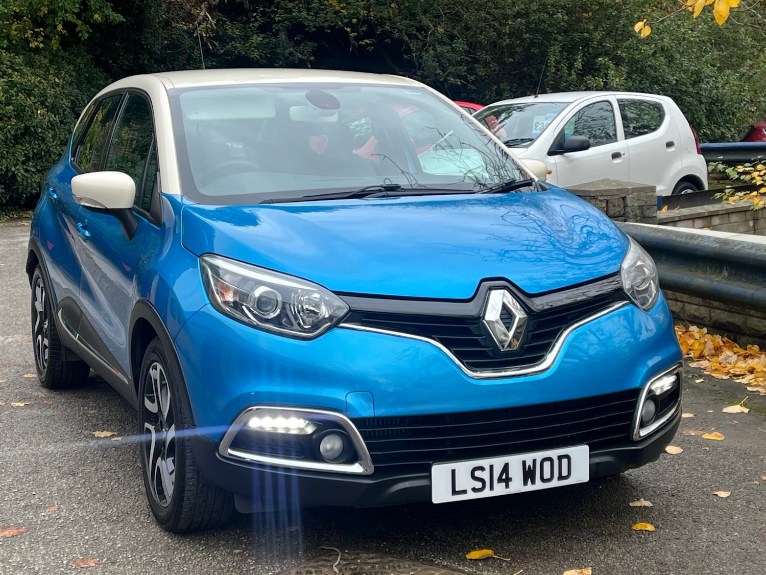 Used Renault Captur 2014 for sale - 76493809: Photo 2
