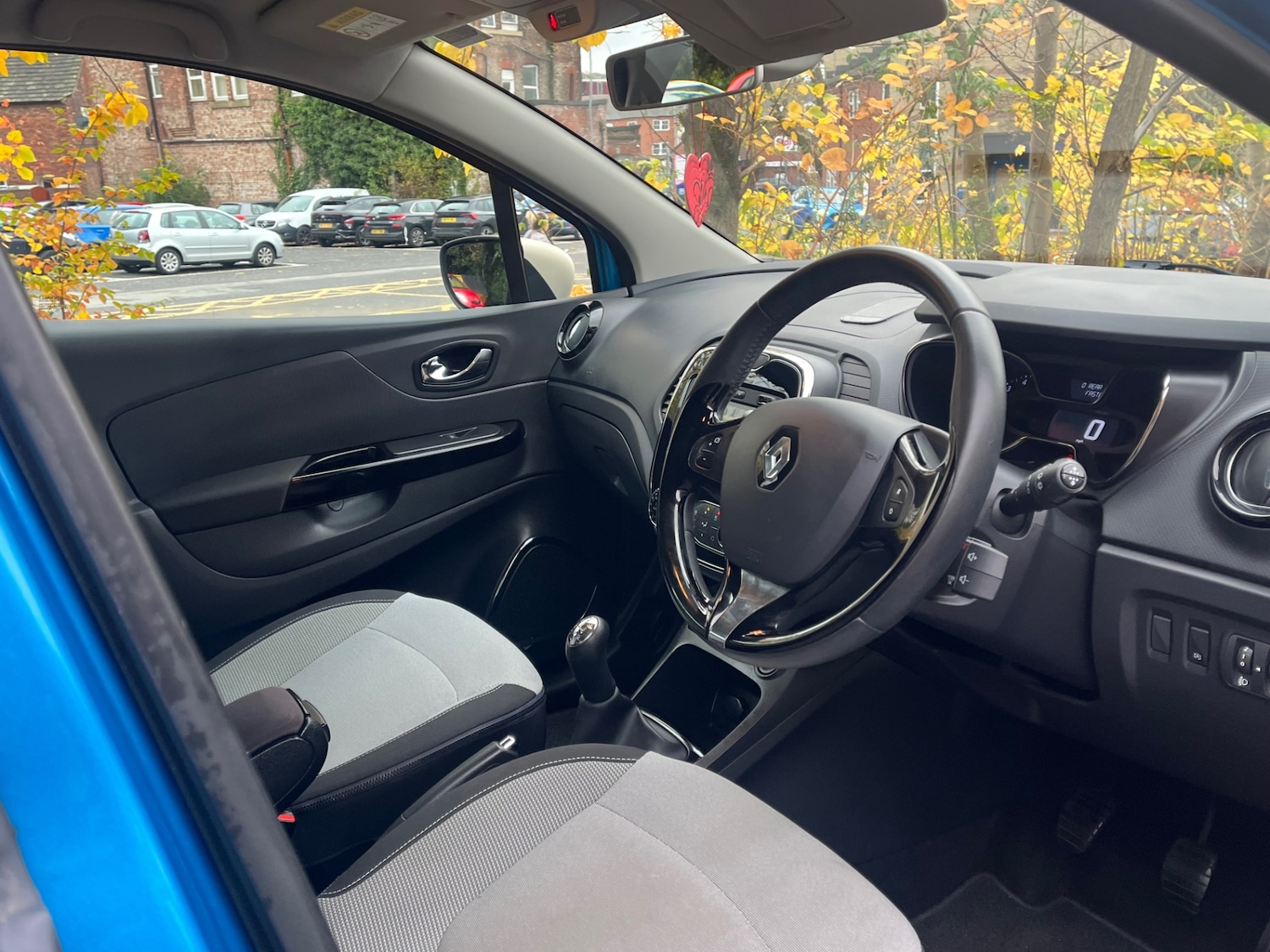 Used Renault Captur 2014 for sale - 76493809: Photo 8