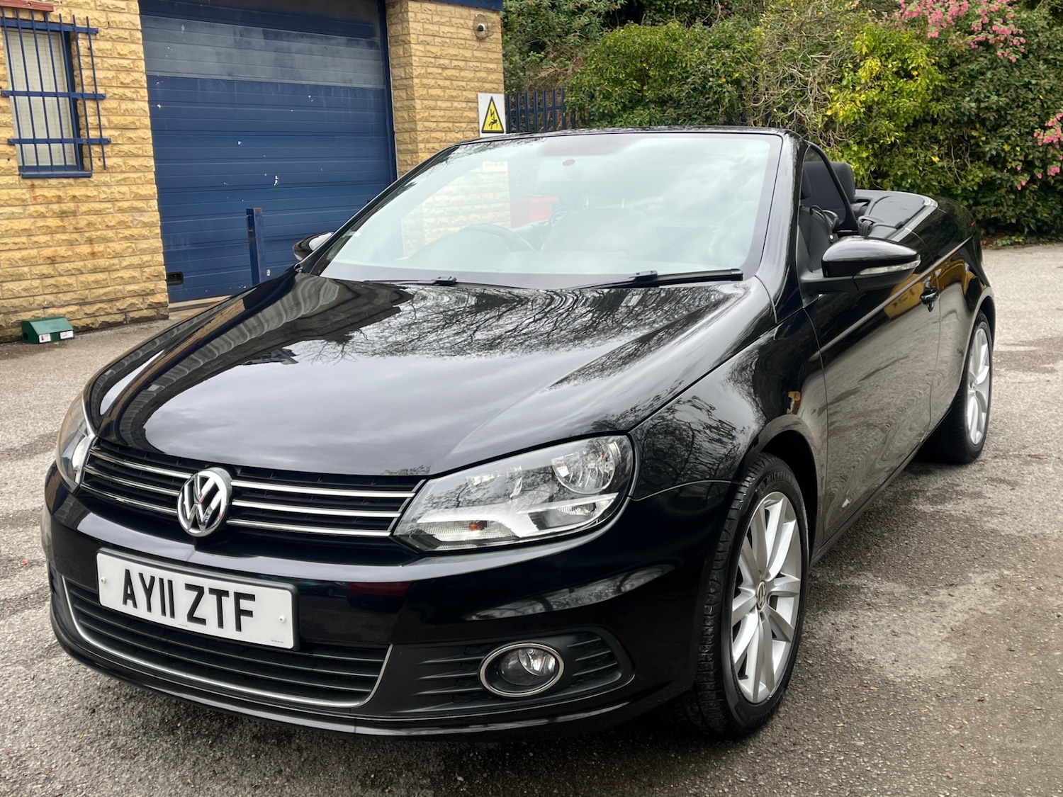 Used Volkswagen EOS 2011 for sale - 78092872: Photo 3