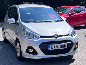 Used Hyundai i10 2014 for sale - 79152118: Photo