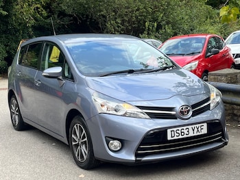Used Toyota Verso 2014 for sale - 75628599: Photo