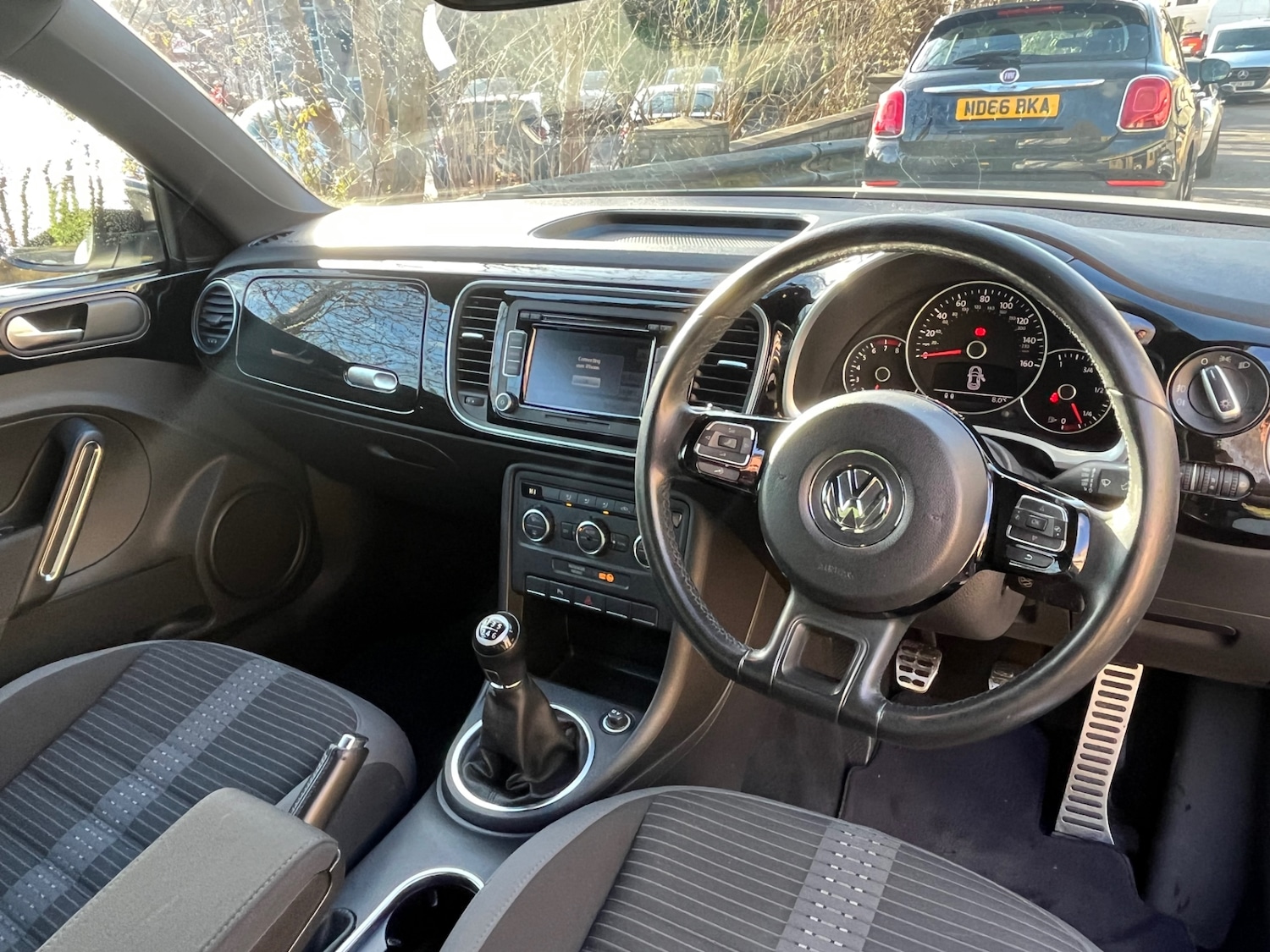 Used Volkswagen Beetle 2012 for sale - 77357049: Photo 8