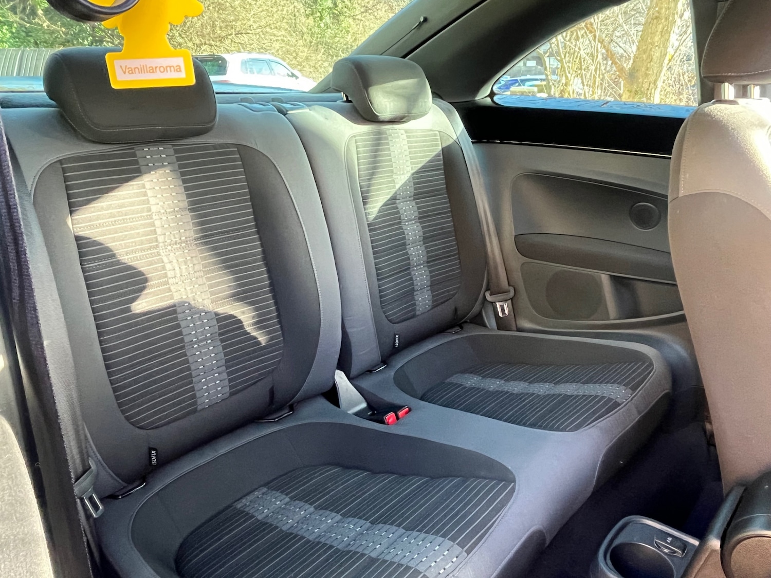 Used Volkswagen Beetle 2012 for sale - 77357049: Photo 9