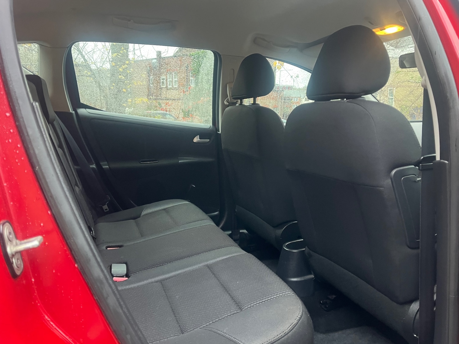 Used Peugeot 207 2010 for sale - 76748058: Photo 11