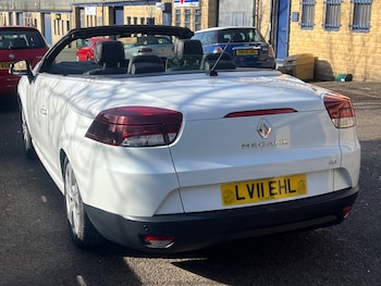 Used Renault Megane 2011 for sale - 77555666: Photo