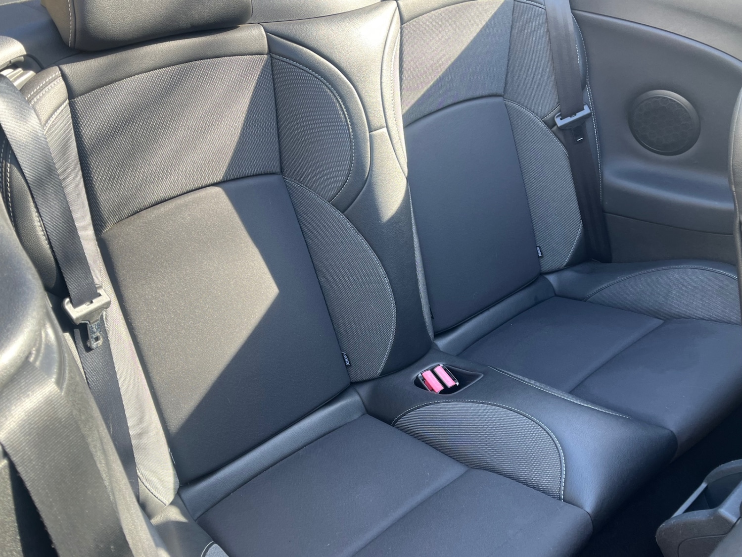 Used Renault Megane 2011 for sale - 77555666: Photo 9