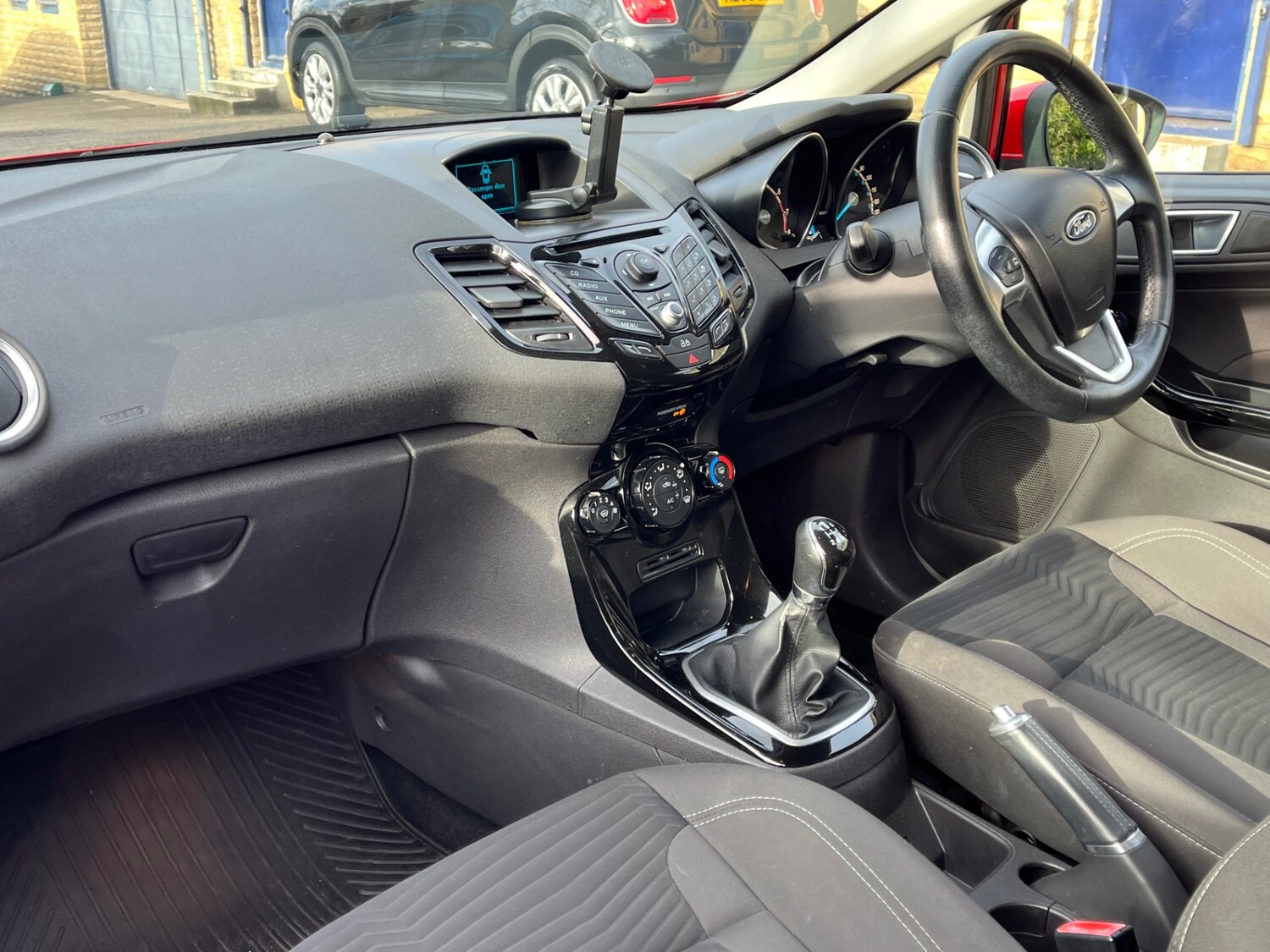 Used Ford Fiesta 2014 for sale - 78120877: Photo 11