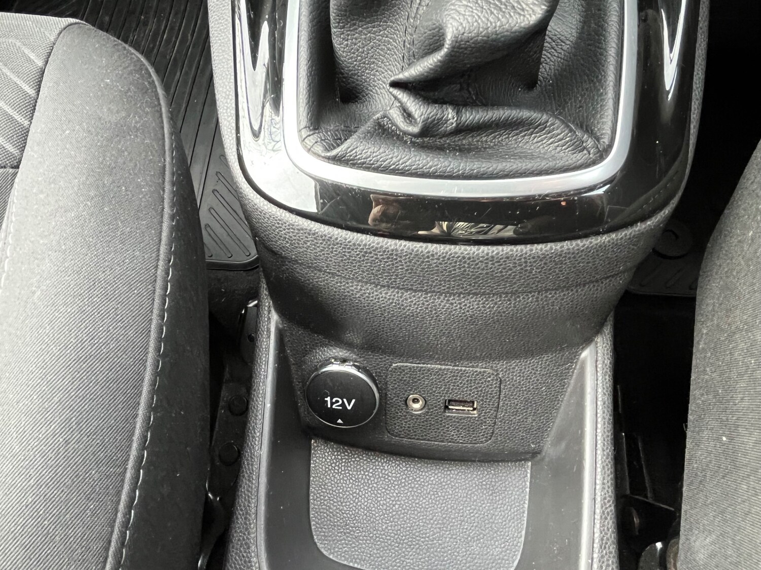 Used Ford Fiesta 2014 for sale - 78120877: Photo 21