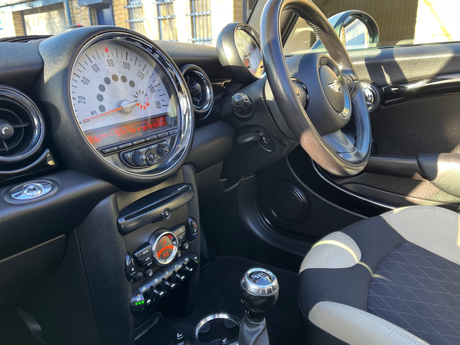 Used MINI Convertible 2012 for sale - 77160812: Photo 13