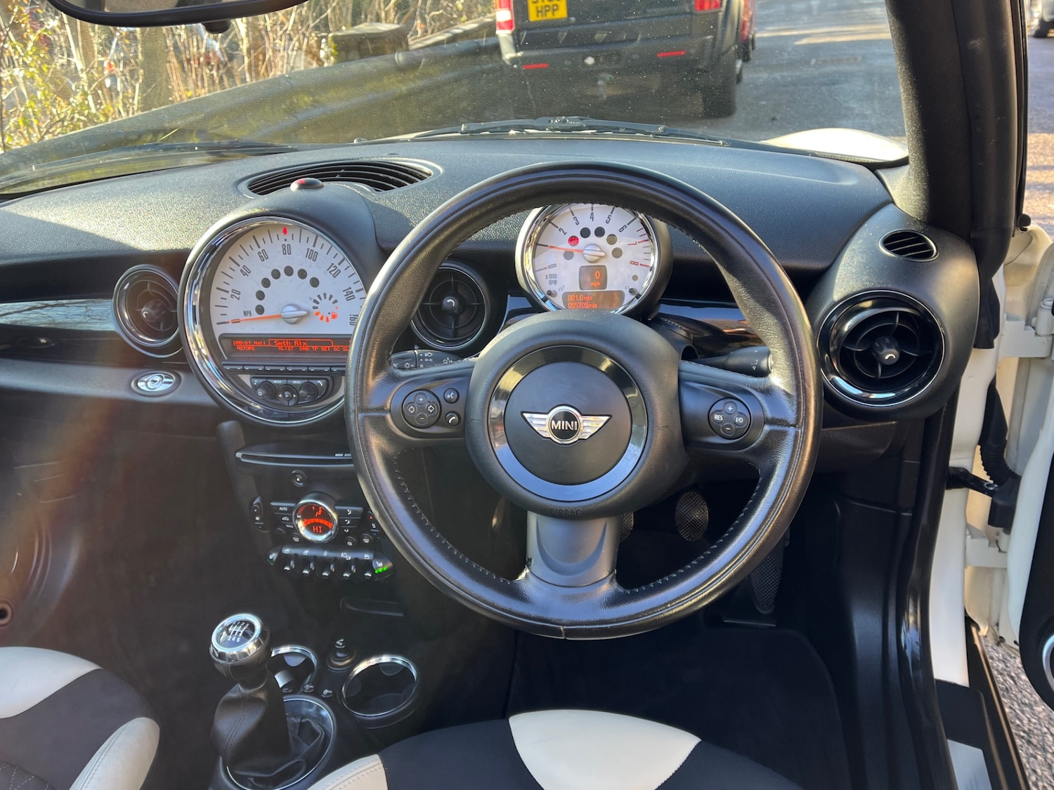 Used MINI Convertible 2012 for sale - 77160812: Photo 8