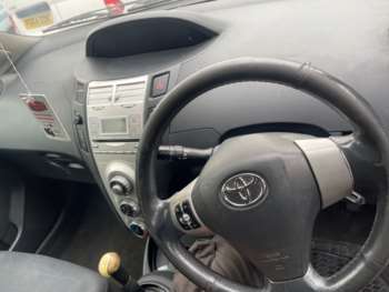 Used Toyota Yaris 2006 for sale - 74963155: Photo